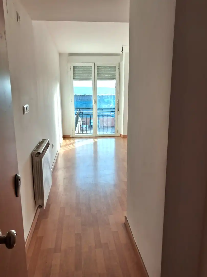 Balcony of Flat for sale in Fuentes de Ebro  with Air Conditioner, Heating and Parquet flooring