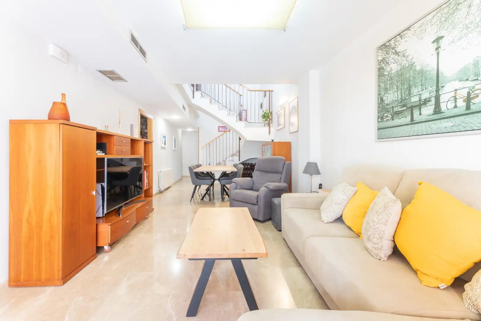 Wohnzimmer von Dachboden zum Verkauf in Foios mit Klimaanlage, Heizung und Terrasse