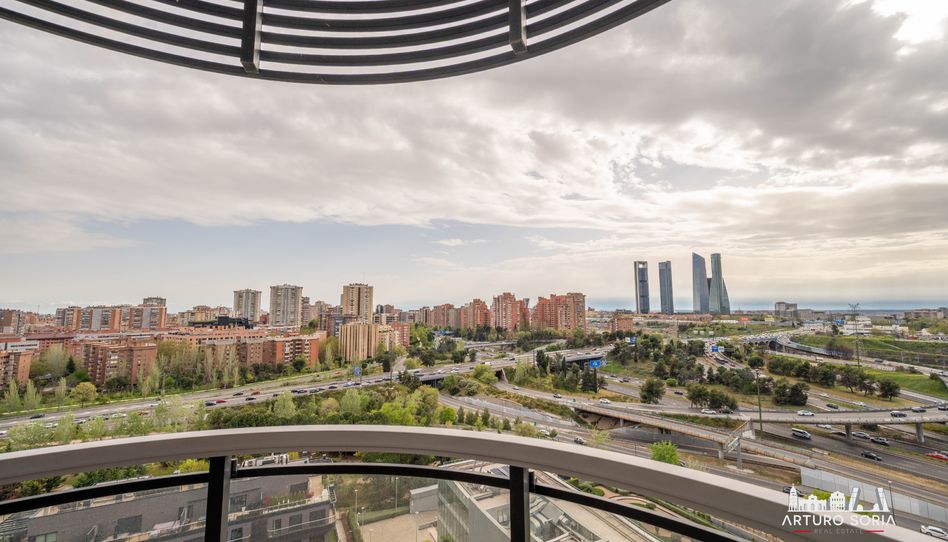 Piso de alquiler en Calle de Dulce Chacón, Virgen del Cortijo - Manoteras - Imagen 2