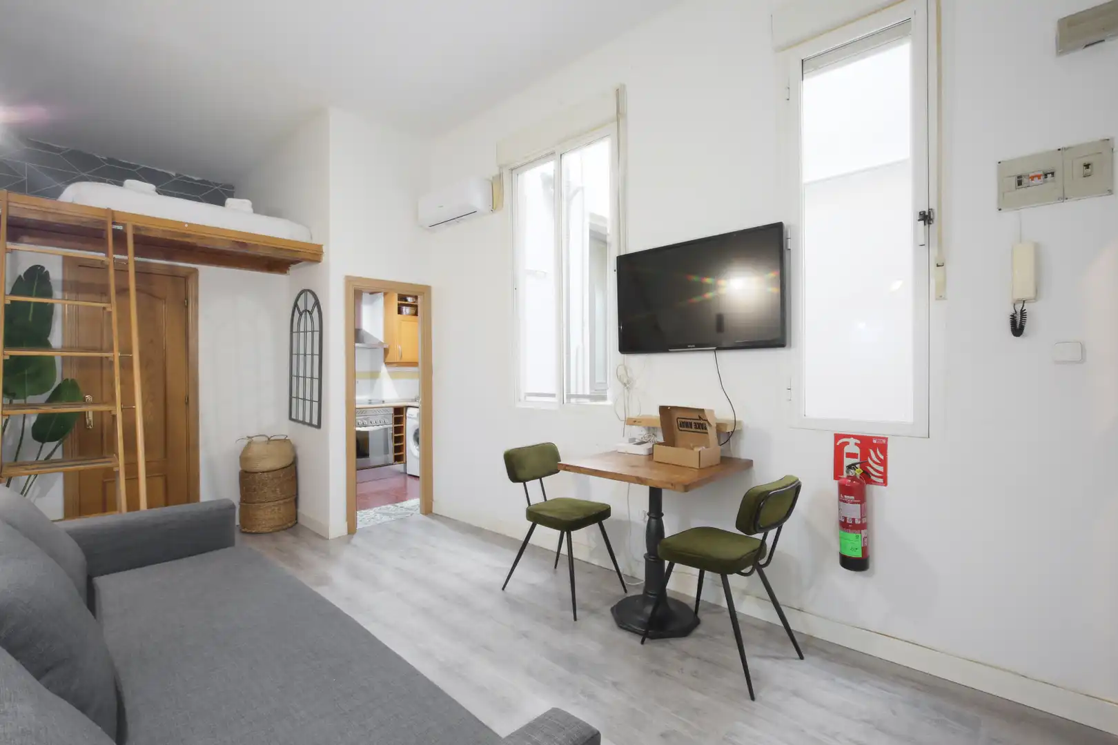 Sala de estar de Apartamento en venta en Madrid con Aire acondicionado, Calefacción y Amueblado