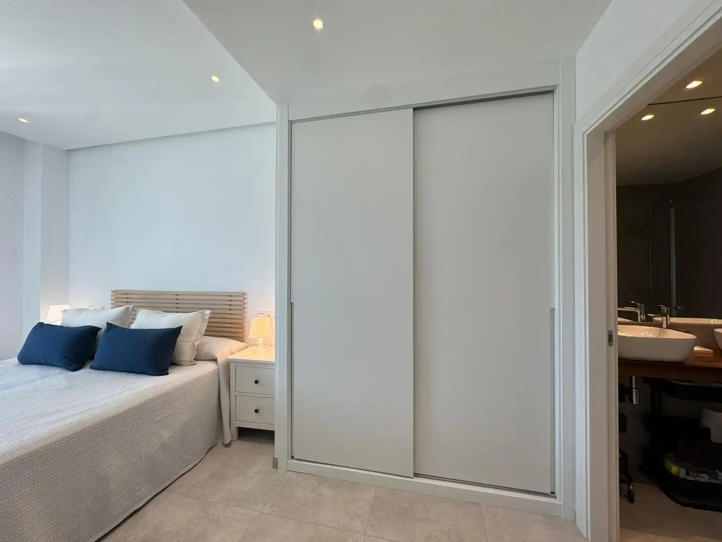 Dormitori de Apartament en venda en Chipiona amb Terrassa, Traster i Moblat
