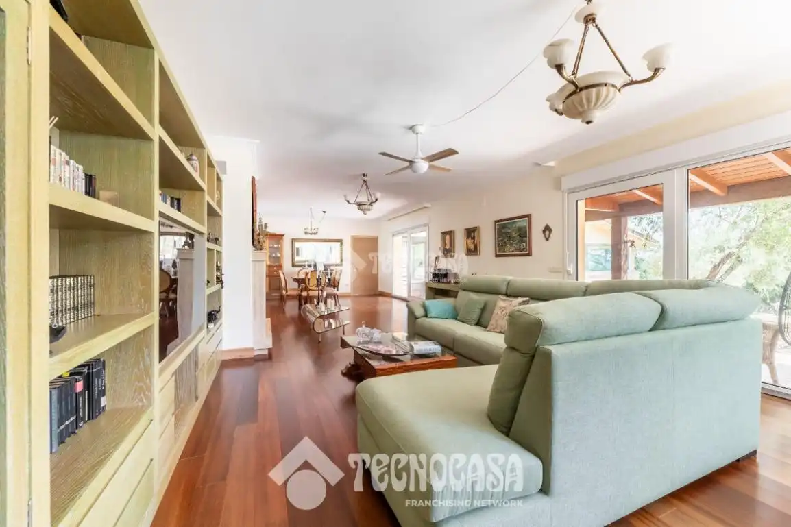 Sala de estar de Casa o chalet en venta en Hoyo de Manzanares con Calefacción y Piscina