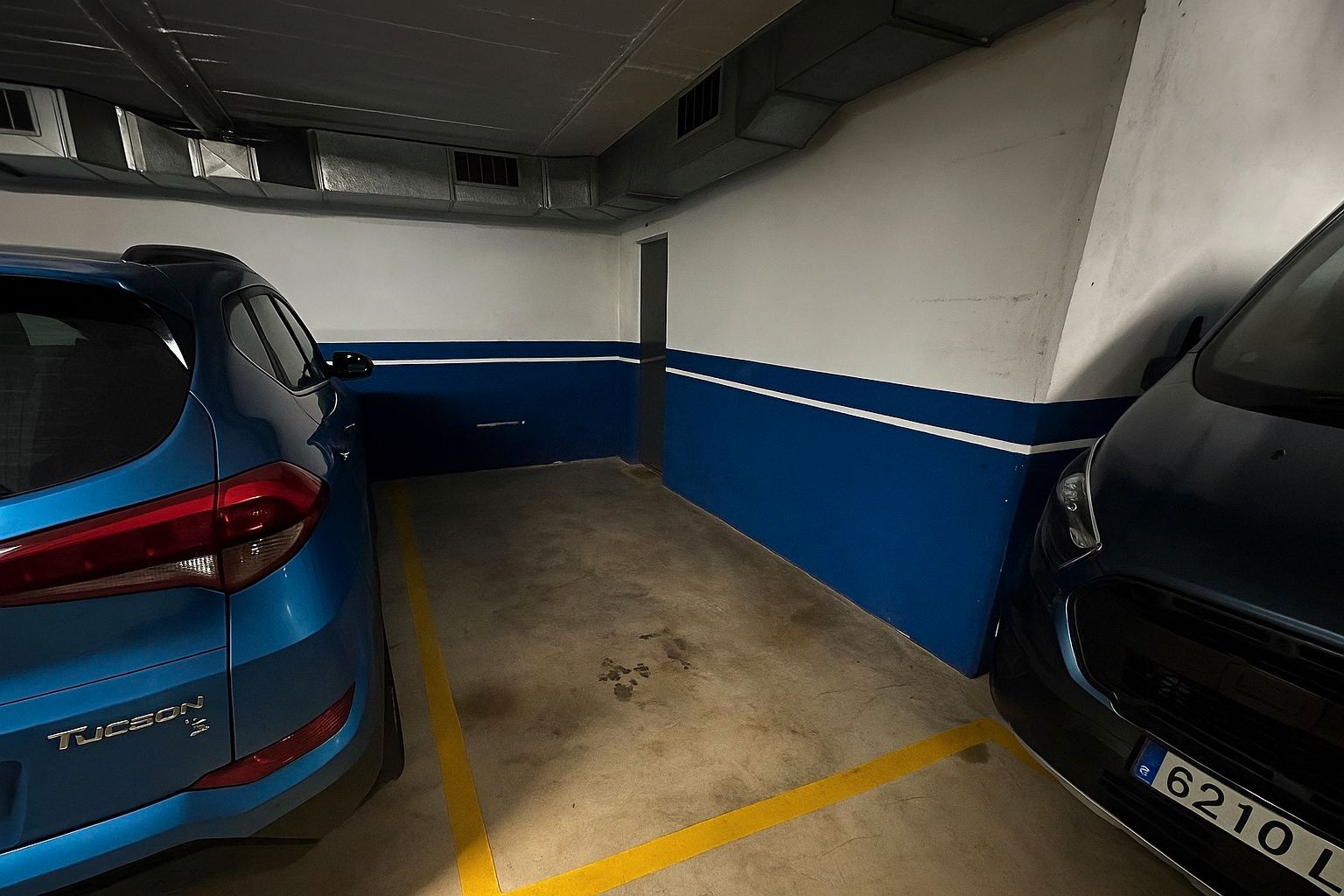 Parking of Garage for sale in Santa Coloma de Gramenet  with Alarm