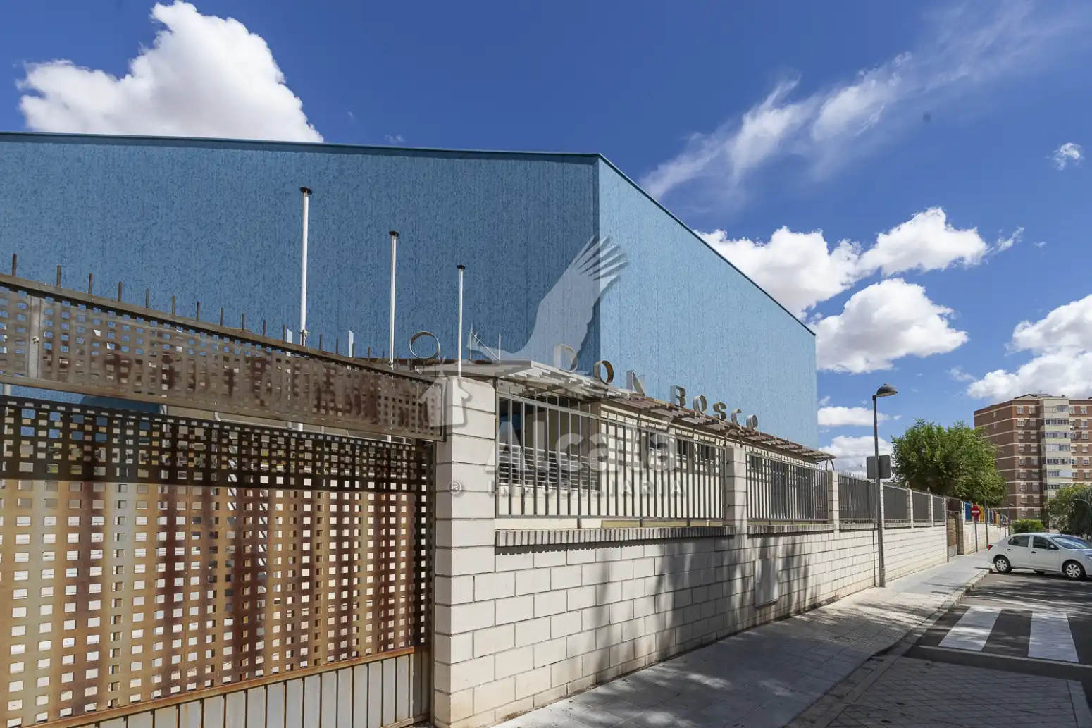 Außenansicht von Garage zum Verkauf in Guadalajara