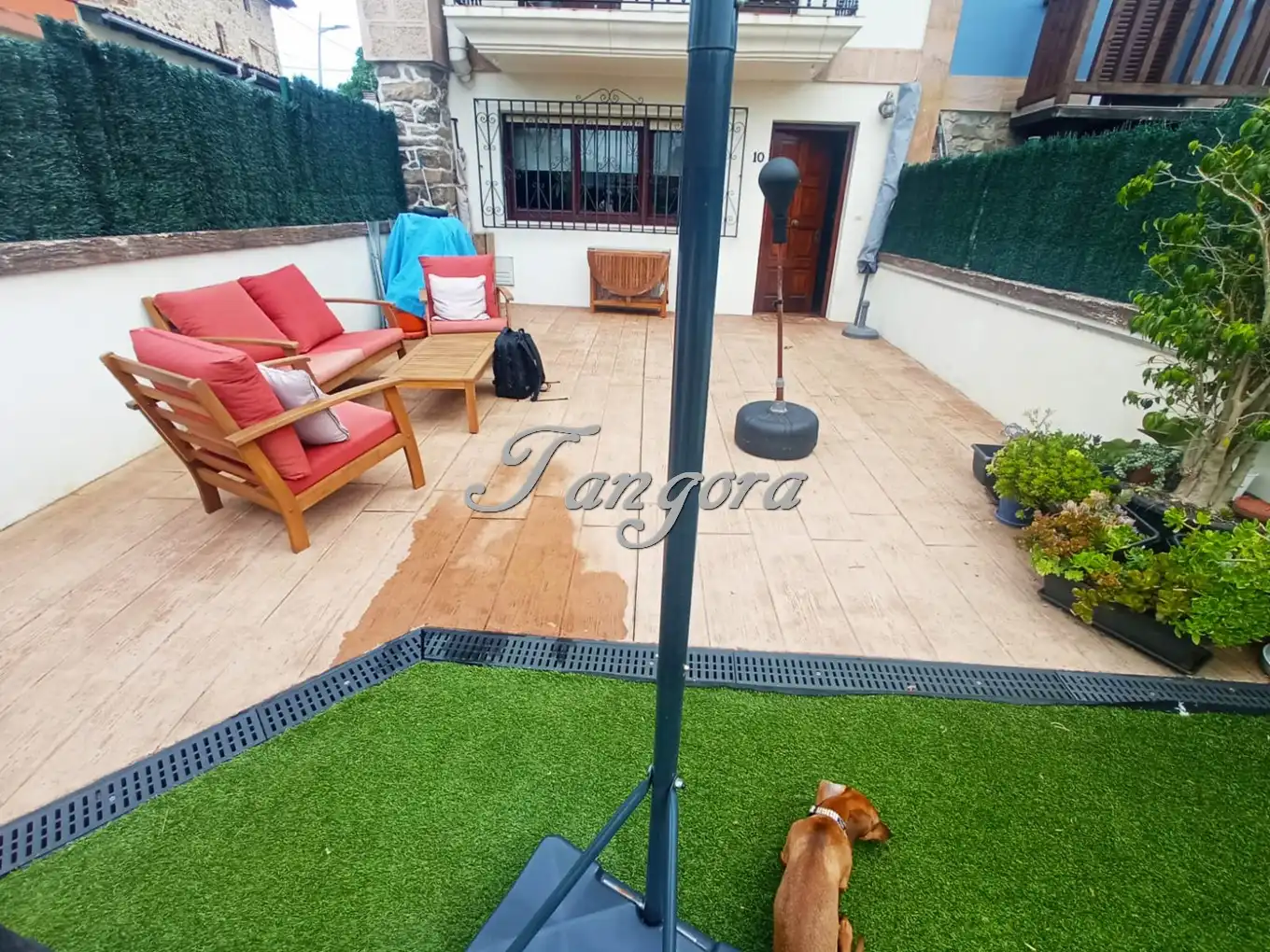 Terrasse von Einfamilien-Reihenhaus zum Verkauf in Abanto y Ciérvana-Abanto Zierbena mit Heizung, Privatgarten und Parkett
