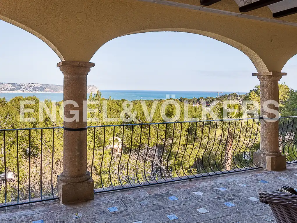 Terrasse von Haus oder Chalet zur Miete in Jávea / Xàbia mit Klimaanlage, Heizung und Privatgarten