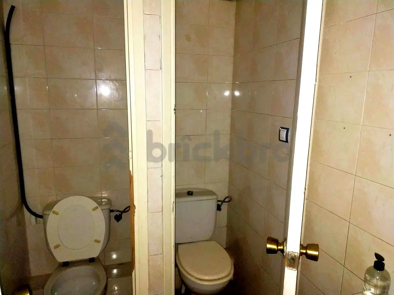 Baño de Local en venta en Barcelona