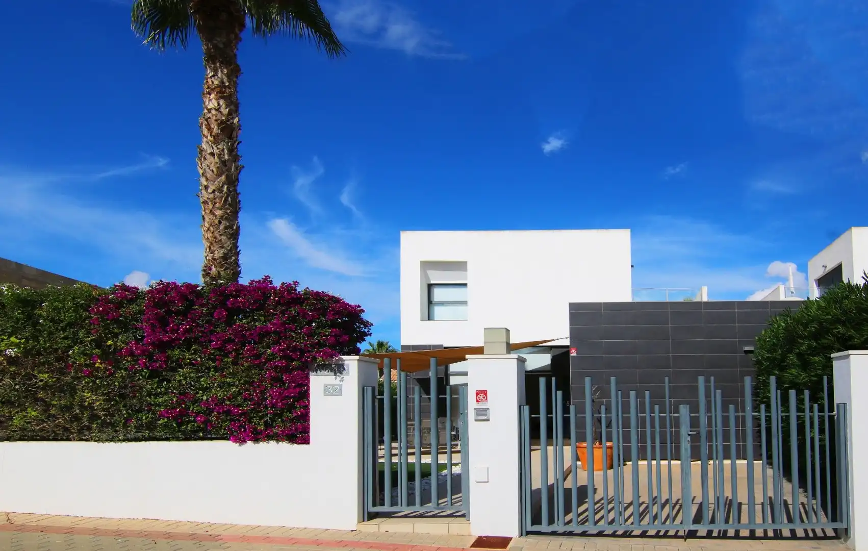 Detached house with terrace for sale in Calle Catral, imagen 6