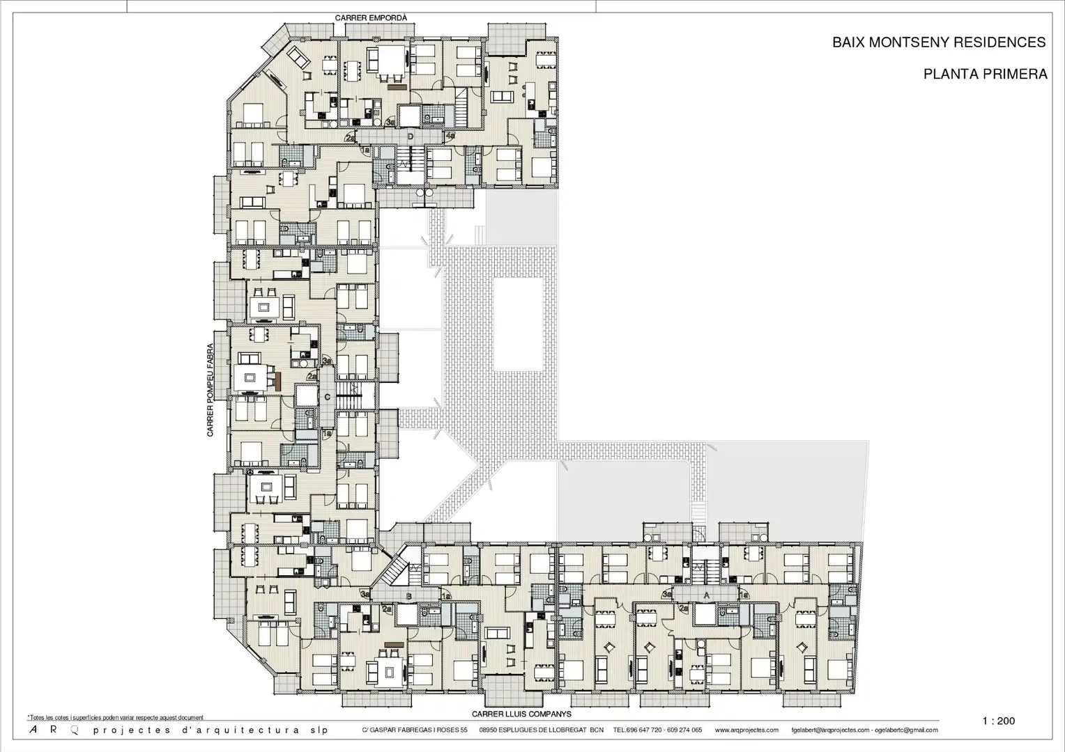 Piso en venta en Sant Celoni con Calefacción, Parquet y Terraza