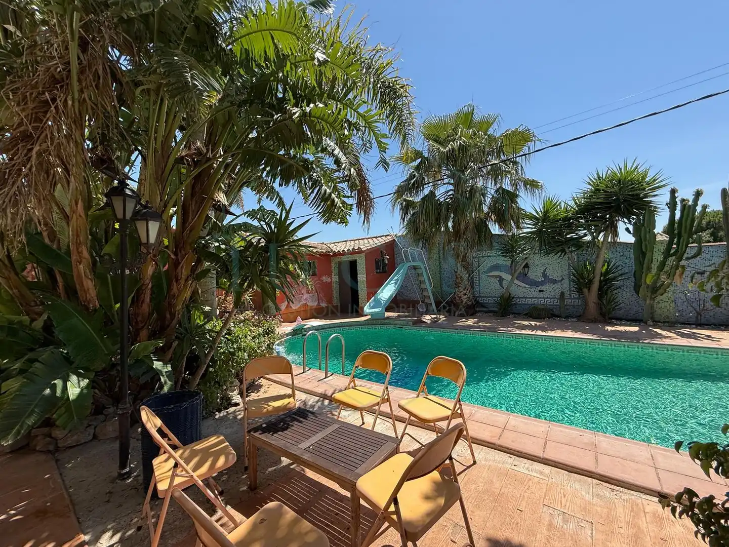 Piscina de Casa o xalet en venda en Chiclana de la Frontera amb Jardí privat, Terrassa i Traster