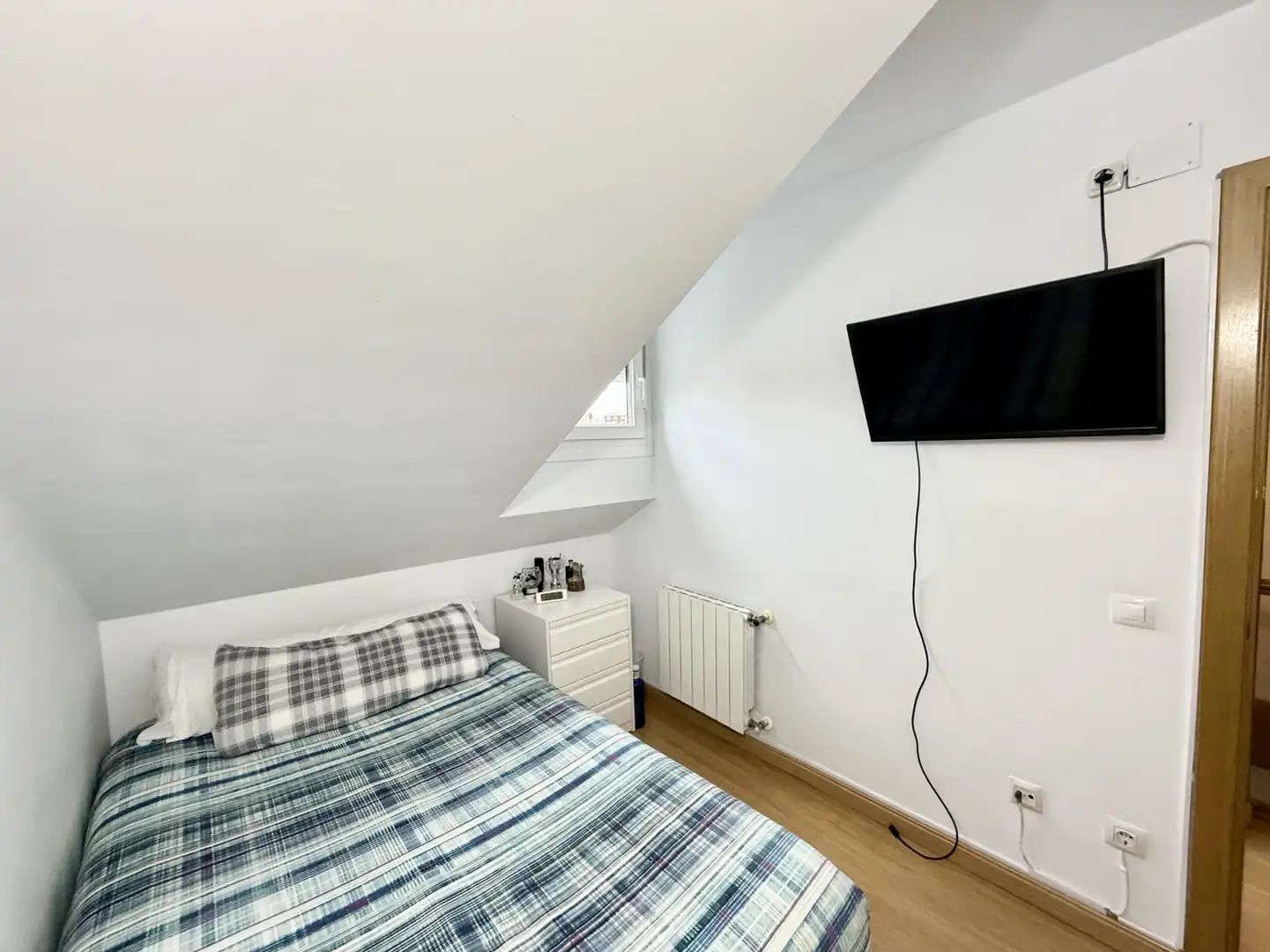 Habitación de Piso en venta en Piélagos con Calefacción, Parquet y Terraza