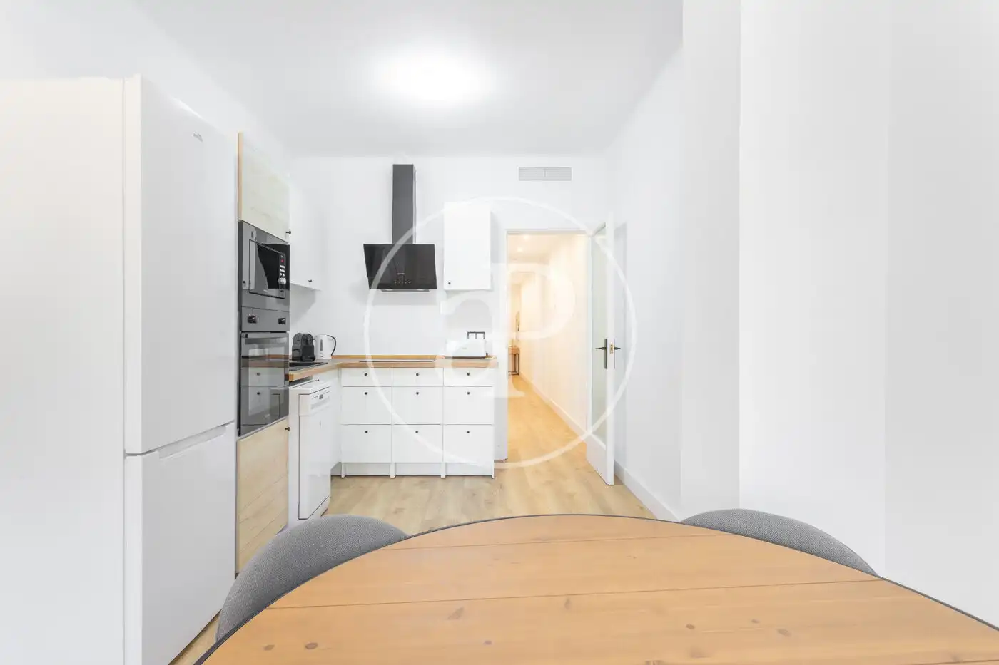 Flat for rent in Carrer de la Marina, Fort Pienc