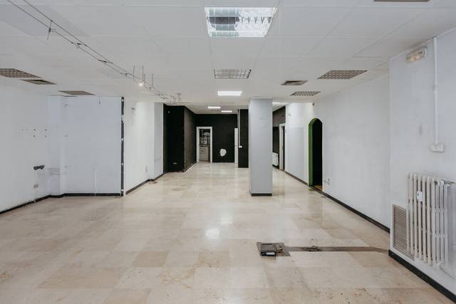 Local comercial en Alquiler en Calle Zaragoza, 3 en San Lorenzo