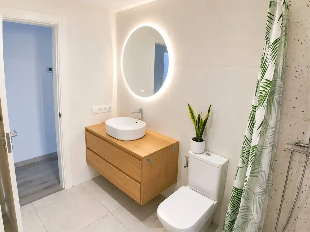 Bathroom of Houses for sale in Bàscara  with Air Conditioner