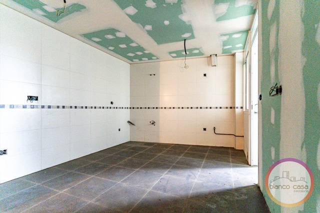 Piso en Venta en Carballo