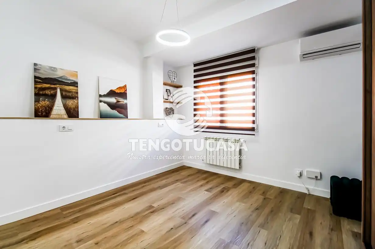 Schlafzimmer von Wohnung zum Verkauf in Madrid mit Klimaanlage, Heizung und Terrasse