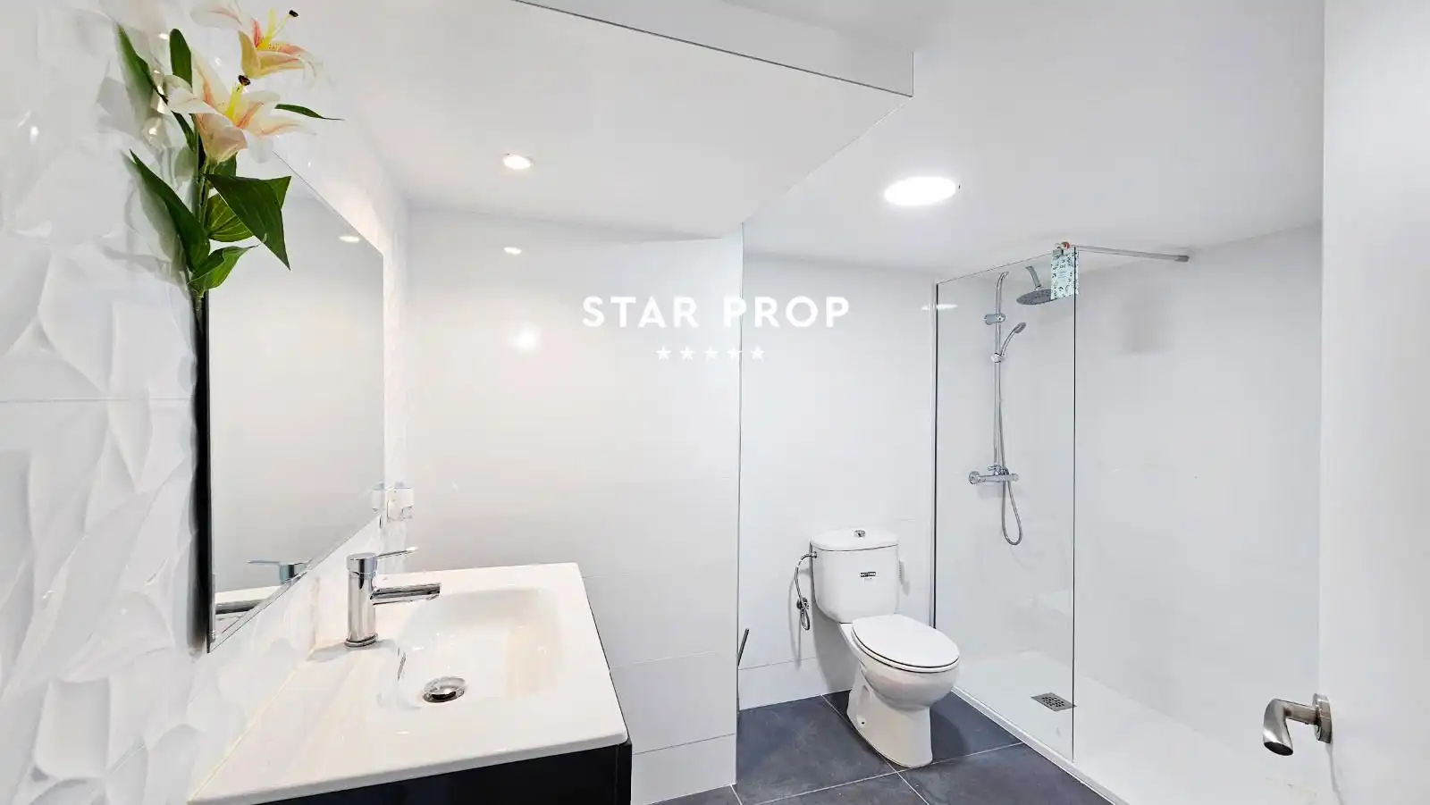 Baño de Piso en venta en Colera con Aire acondicionado y Calefacción