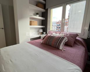 Dormitori de Apartament de lloguer en  Barcelona Capital amb Aire condicionat