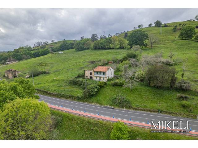 Casa-chalet en Venta en Condado en Liérganes