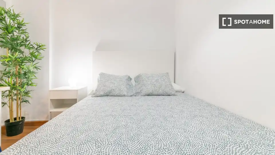 Schlafzimmer von Wohnung zur untervermieten in Barcelona mit Klimaanlage, Heizung und Möbliert