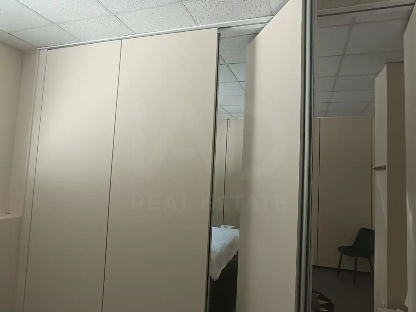 Schlafzimmer von Geschaftsraum zur Miete in Madrid