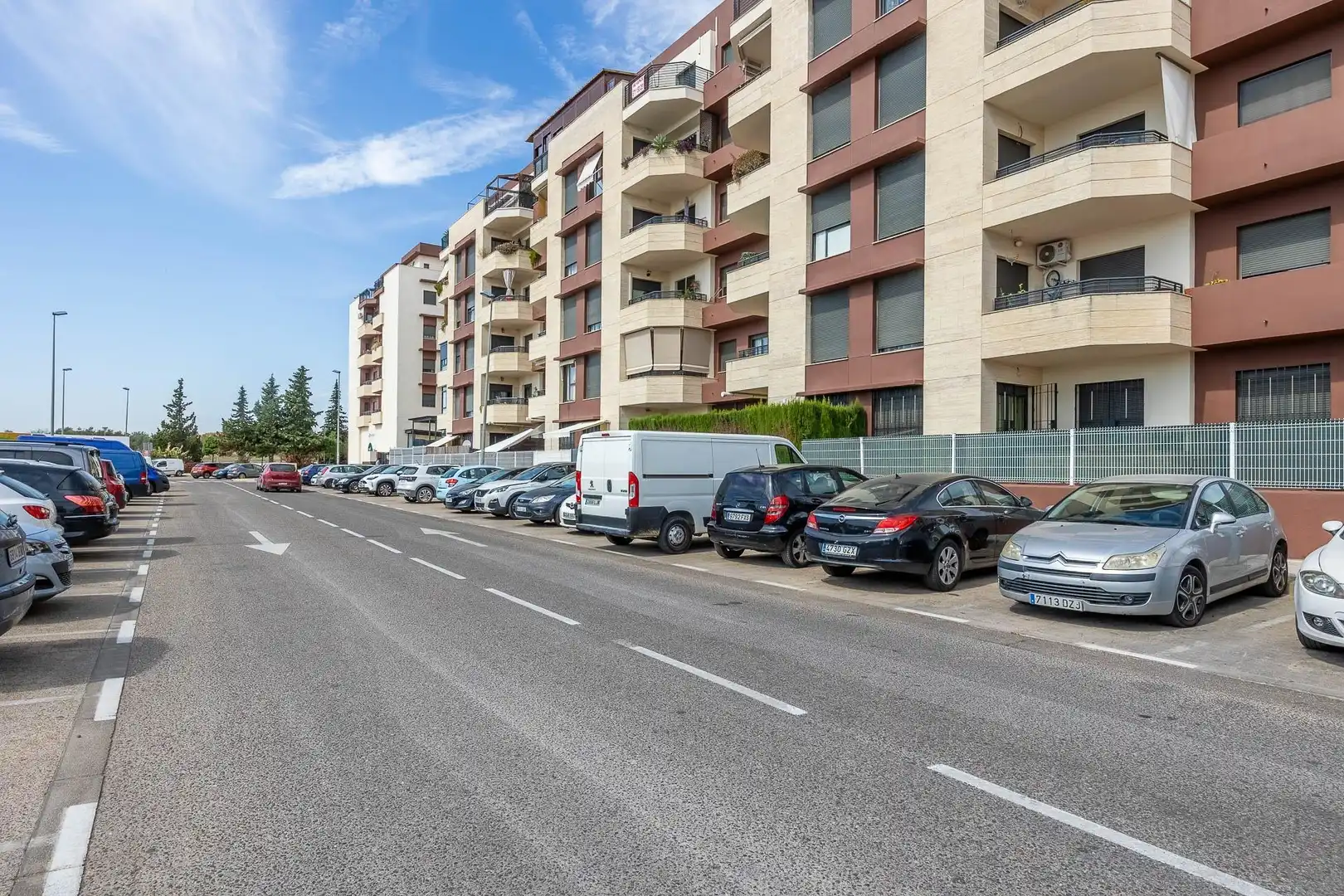 Parking de Piso en venta en Mairena del Aljarafe con Aire acondicionado, Terraza y Trastero