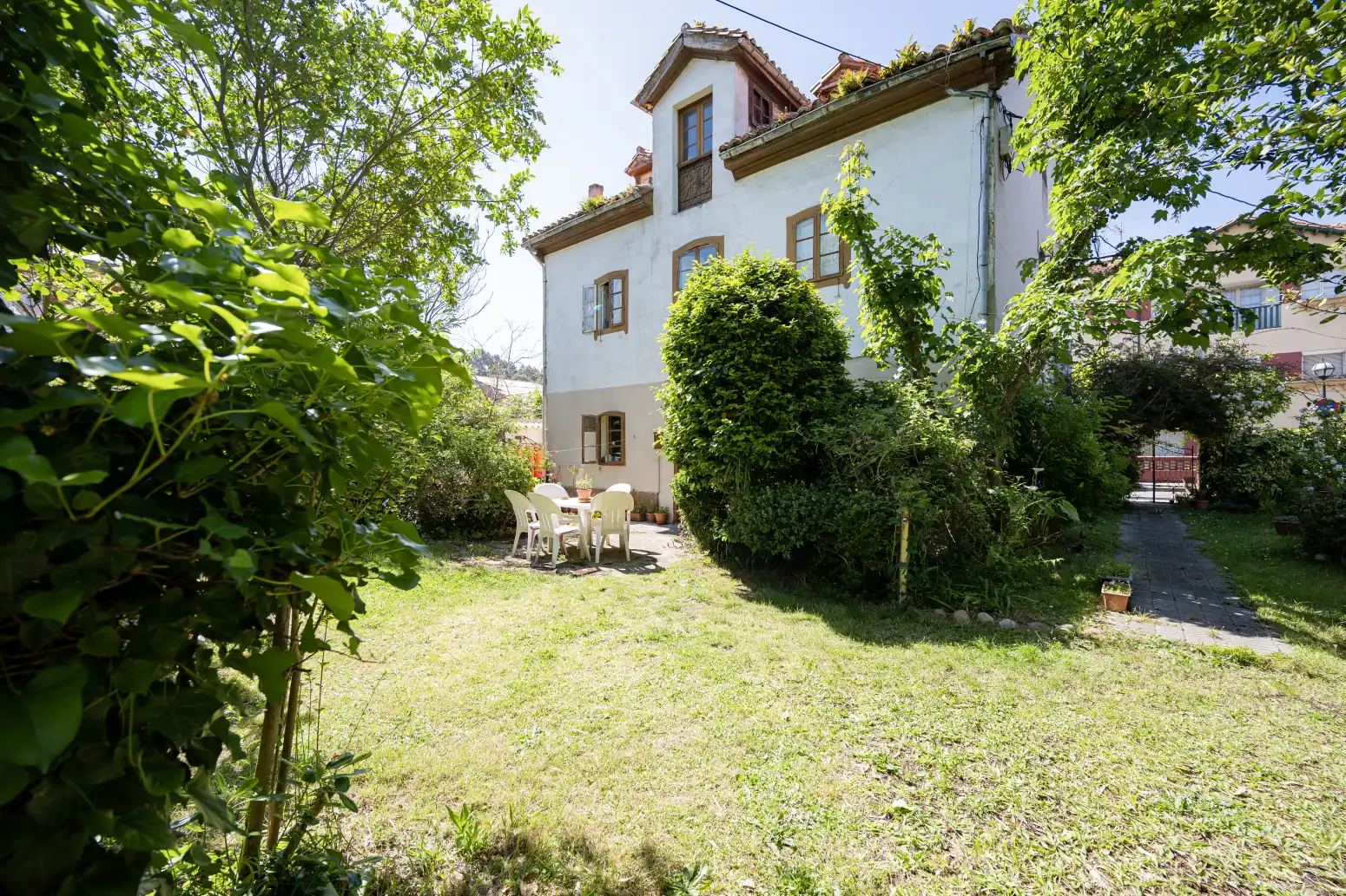 Jardí de Casa o xalet en venda en Castrillón amb Jardí privat i Parquet