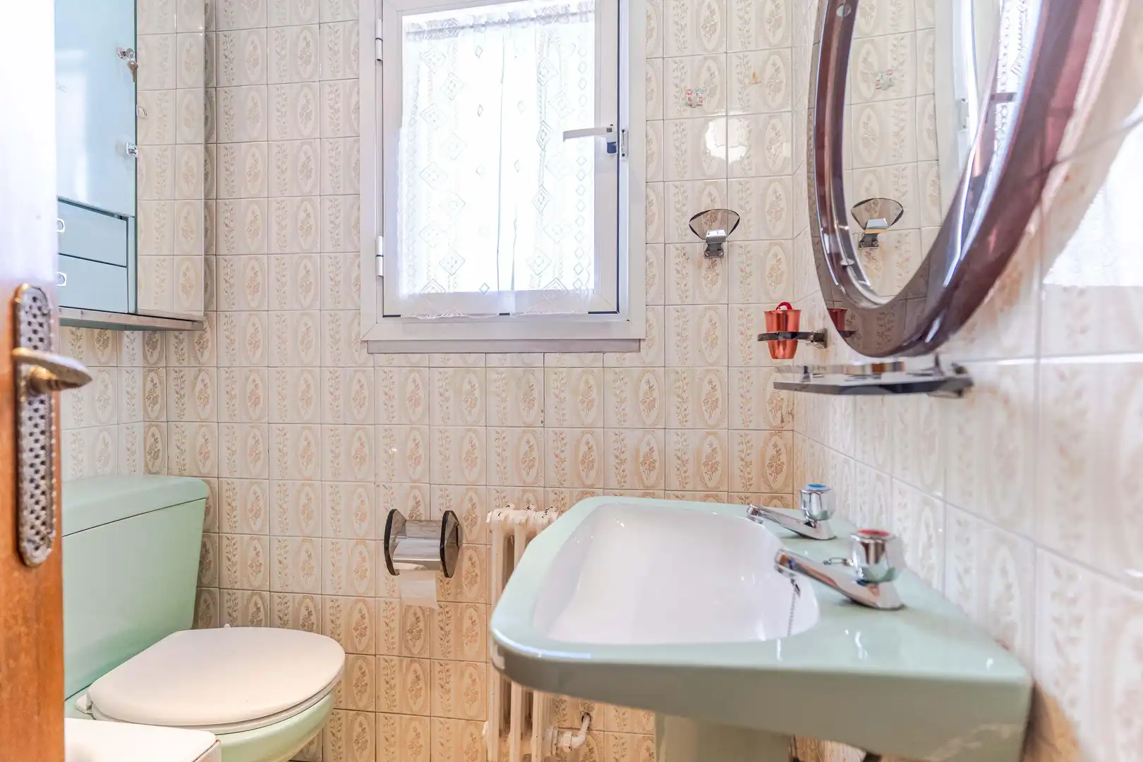 Baño de Piso en venta en Granada con Trastero y Balcón