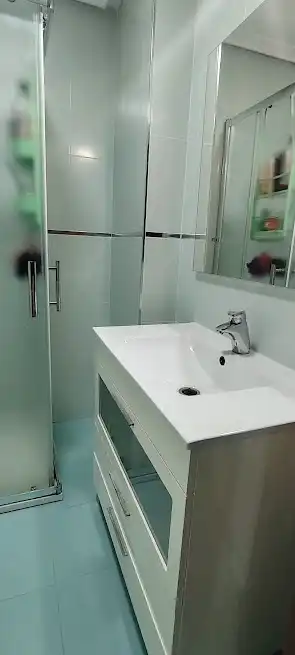 Badezimmer von Wohnung zum Verkauf in Linares mit Klimaanlage, Heizung und Privatgarten