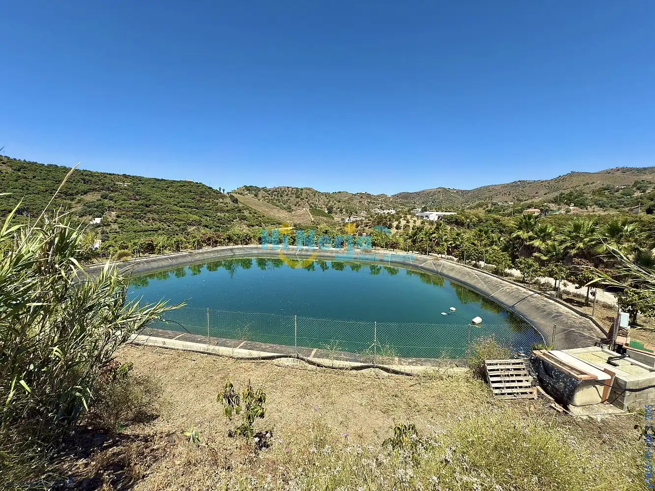 Piscina de Finca rústica en venta en Vélez-Málaga