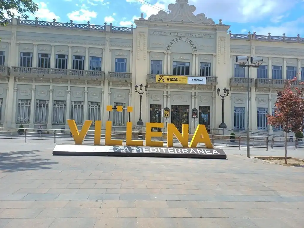 Vista exterior de Casa o chalet en venta en Villena con Terraza