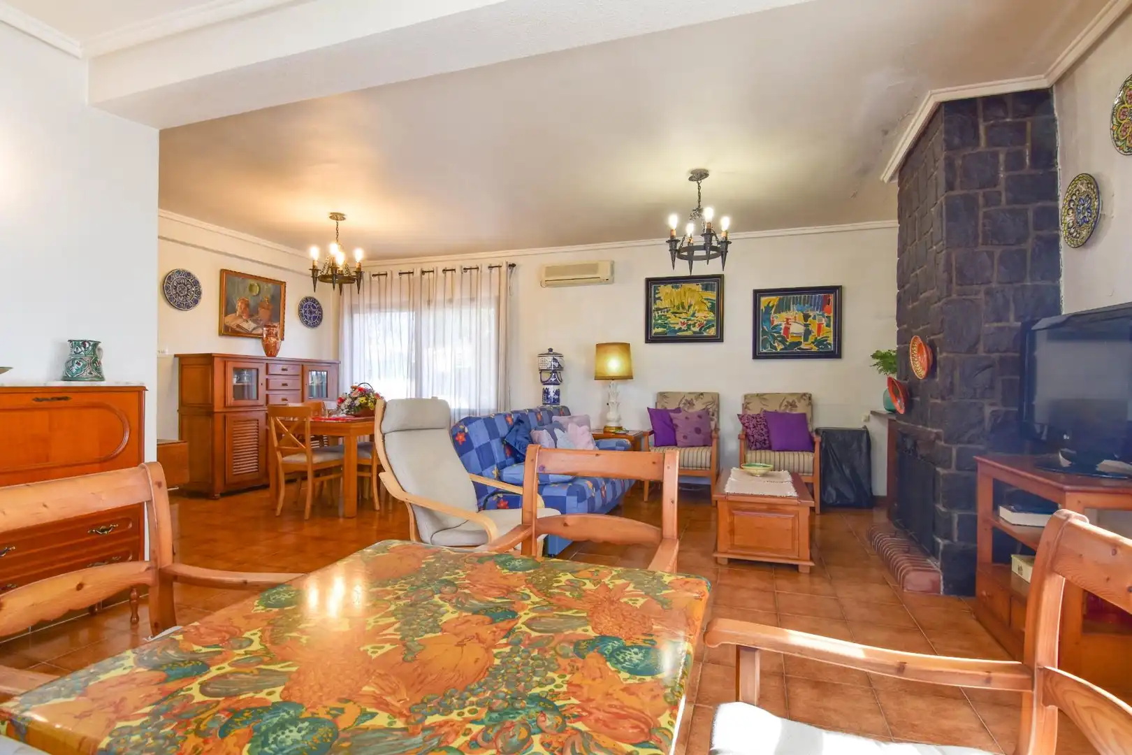Sala de estar de Casa o chalet en venta en Montserrat con Aire acondicionado, Calefacción y Trastero