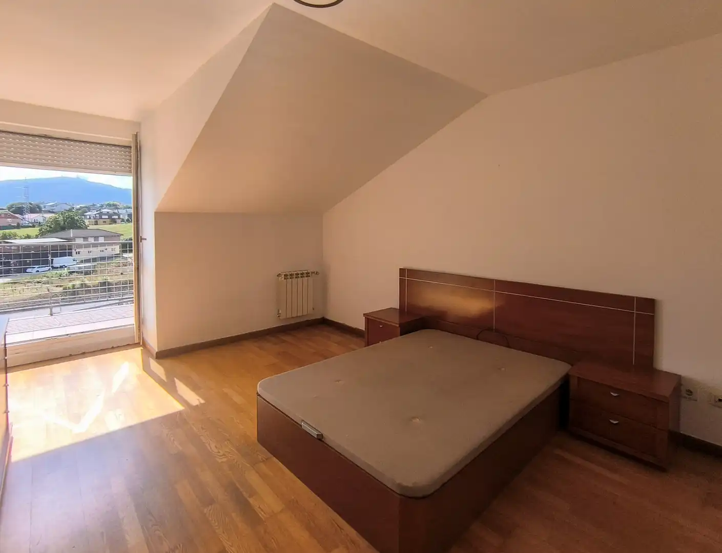 Habitación de Ático en venta en El Astillero   con Calefacción y Terraza