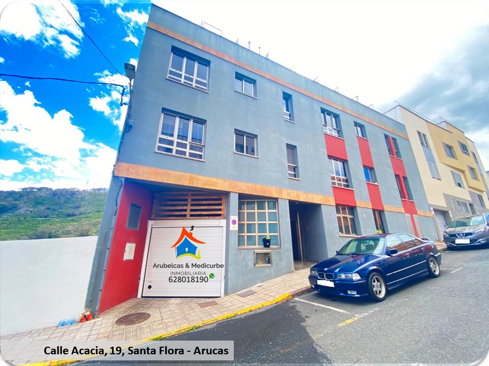 Exterior view of Flat for sale in Arucas  with Storage room, Oven and Microwave