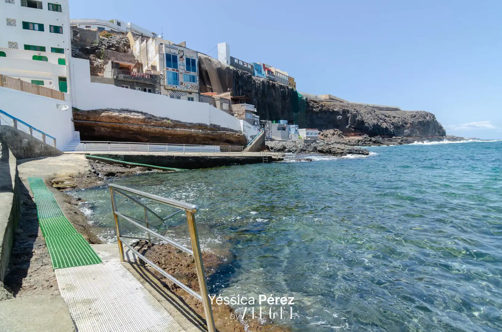 Vista exterior de Casa o chalet en venta en Santa María de Guía de Gran Canaria con Terraza y Balcón