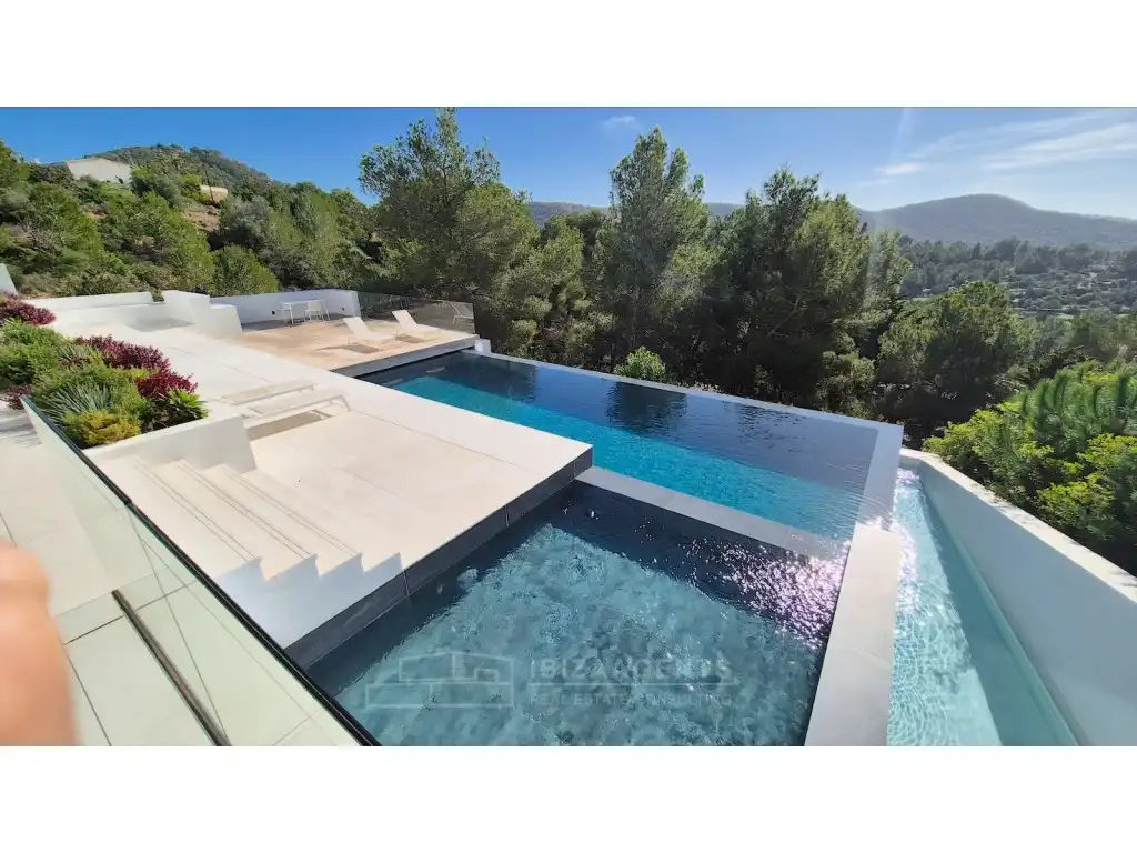 Piscina de Casa o chalet en venta en Santa Eulària des Riu con Calefacción, Amueblado y Balcón