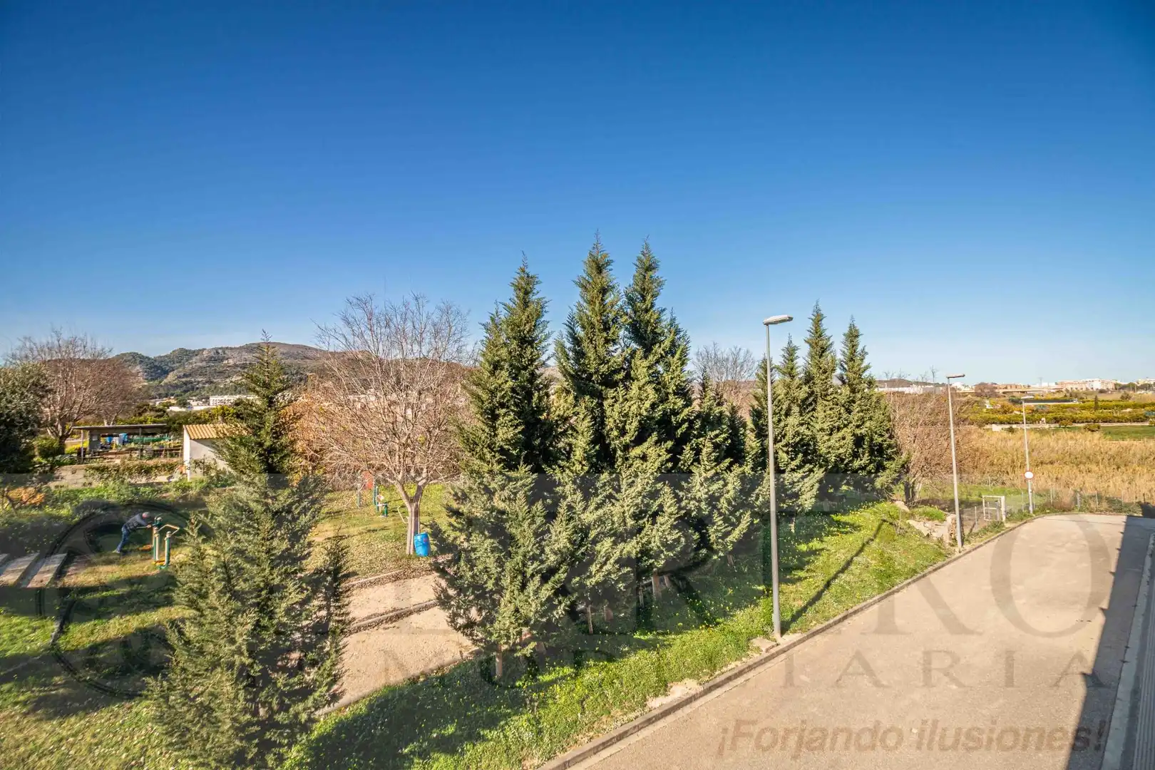 Vista exterior de Casa adosada en venda en Almoines amb Aire condicionat, Calefacció i Jardí privat