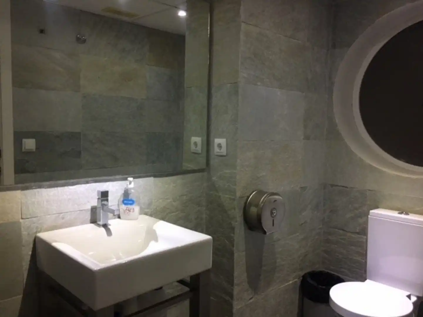 Bathroom of Office for rent in Sagunto / Sagunt  with Air Conditioner, Heating and Terrace