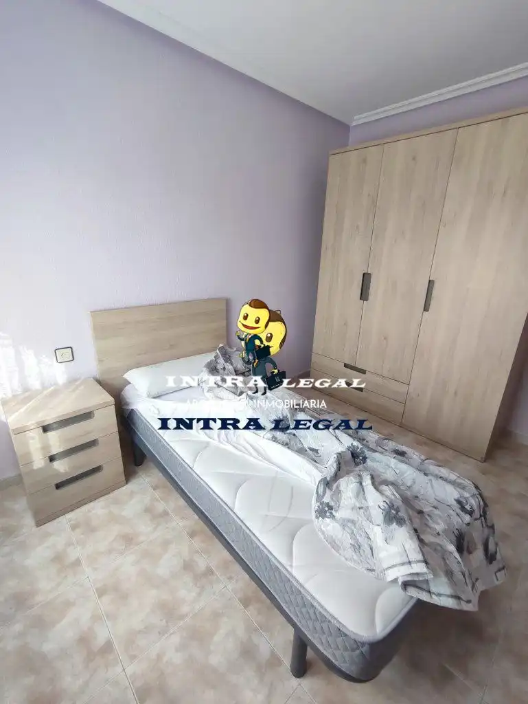 Habitación de Piso para compartir en Salamanca con Calefacción, Terraza y Amueblado