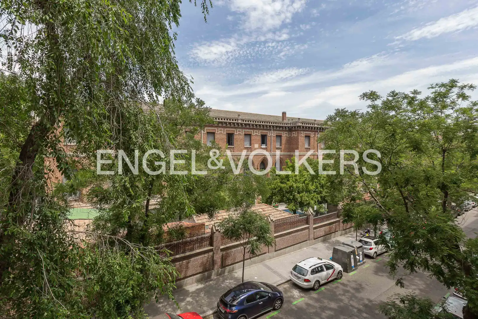 Vista exterior de Pis de lloguer en Madrid amb Aire condicionat i Calefacció