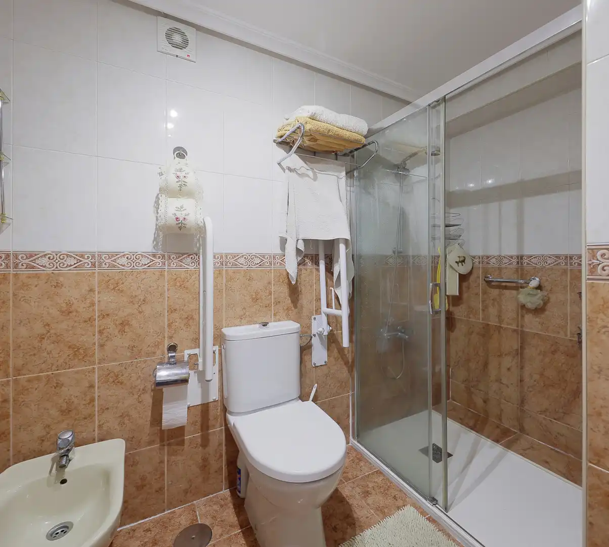 Baño de Piso en venta en Gijón  con Calefacción
