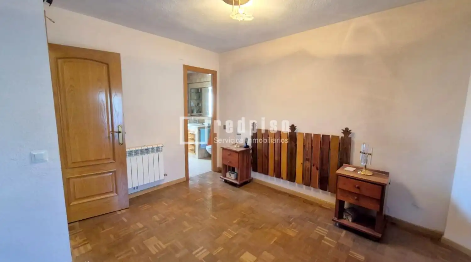 Bedroom of Houses for sale in Getafe  with Air Conditioner, Heating and Parquet flooring