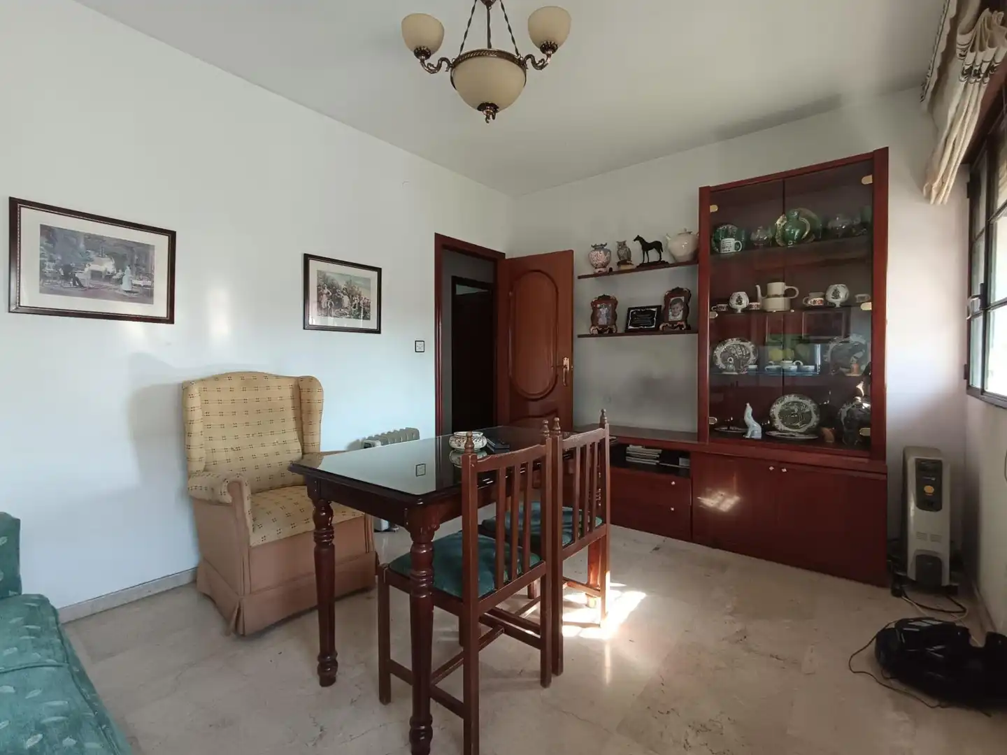 Living room of Flat for sale in Córdoba  with Air Conditioner, Terrace and Storage room