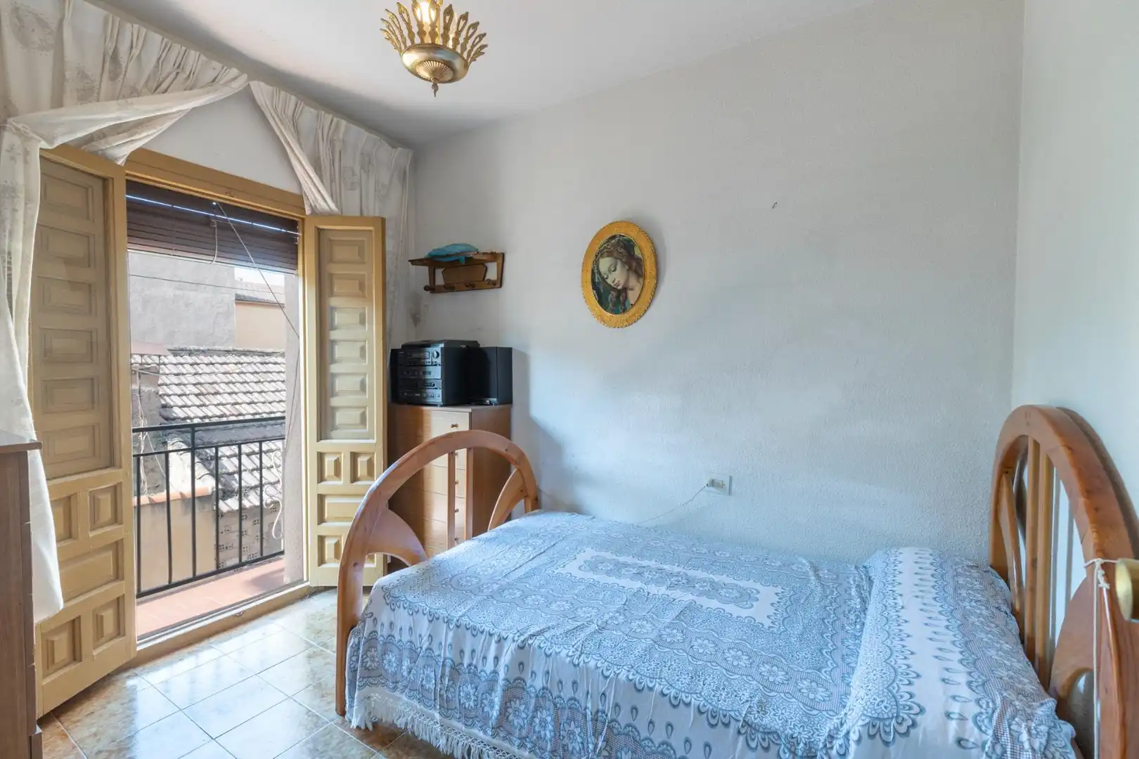 Dormitori de Finca rústica en venda en Villa de Otura amb Aire condicionat, Terrassa i Traster