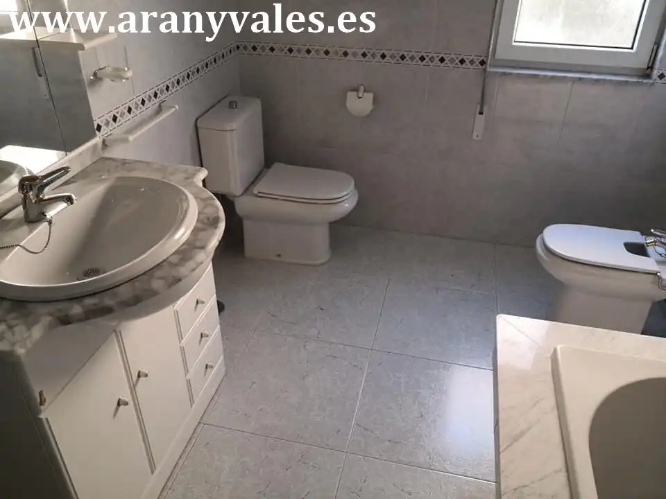 Badezimmer von Gebäude zum Verkauf in Fisterra