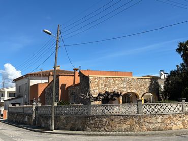 Chalet con balcón en venta en Carrer de Josep Pla