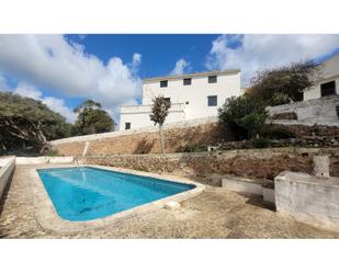 Piscina de Finca rústica en venda en Ferreries