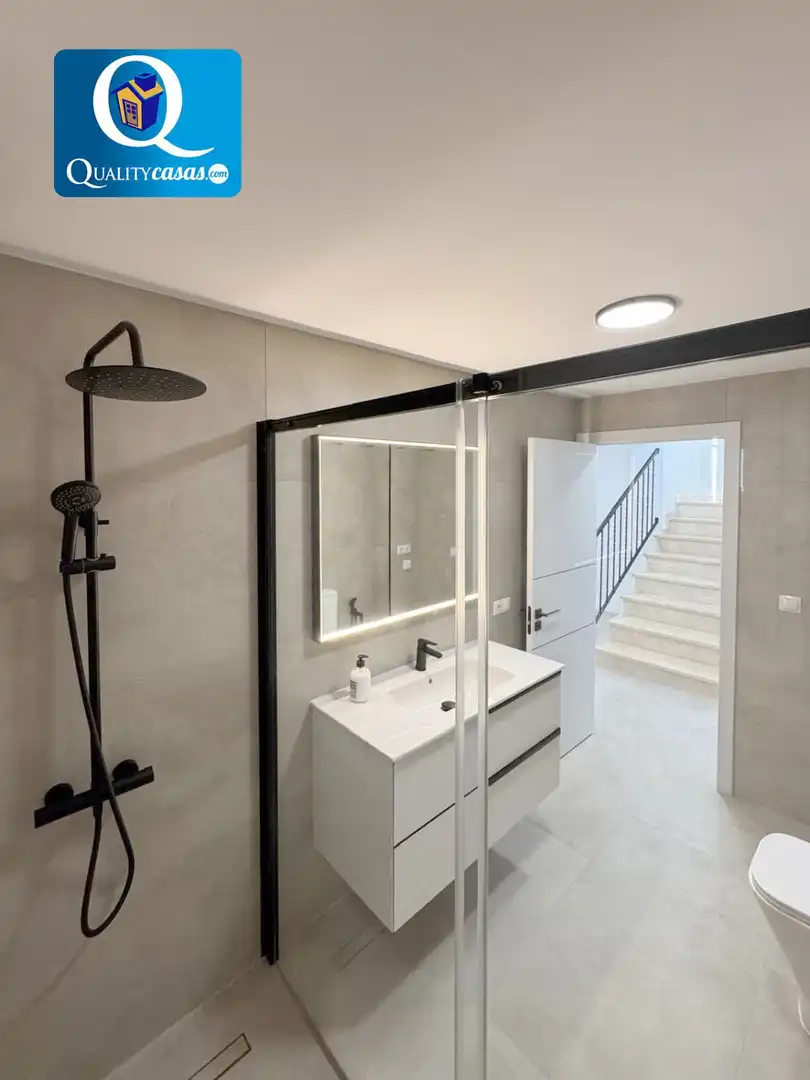 Bathroom of Detached homes for sale in El Campello  with Air Conditioner, Heating and Terrace