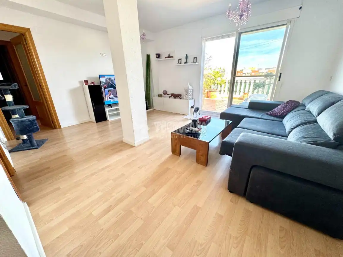 Living room of Attic for sale in Paterna  with Air Conditioner, Parquet flooring and Terrace