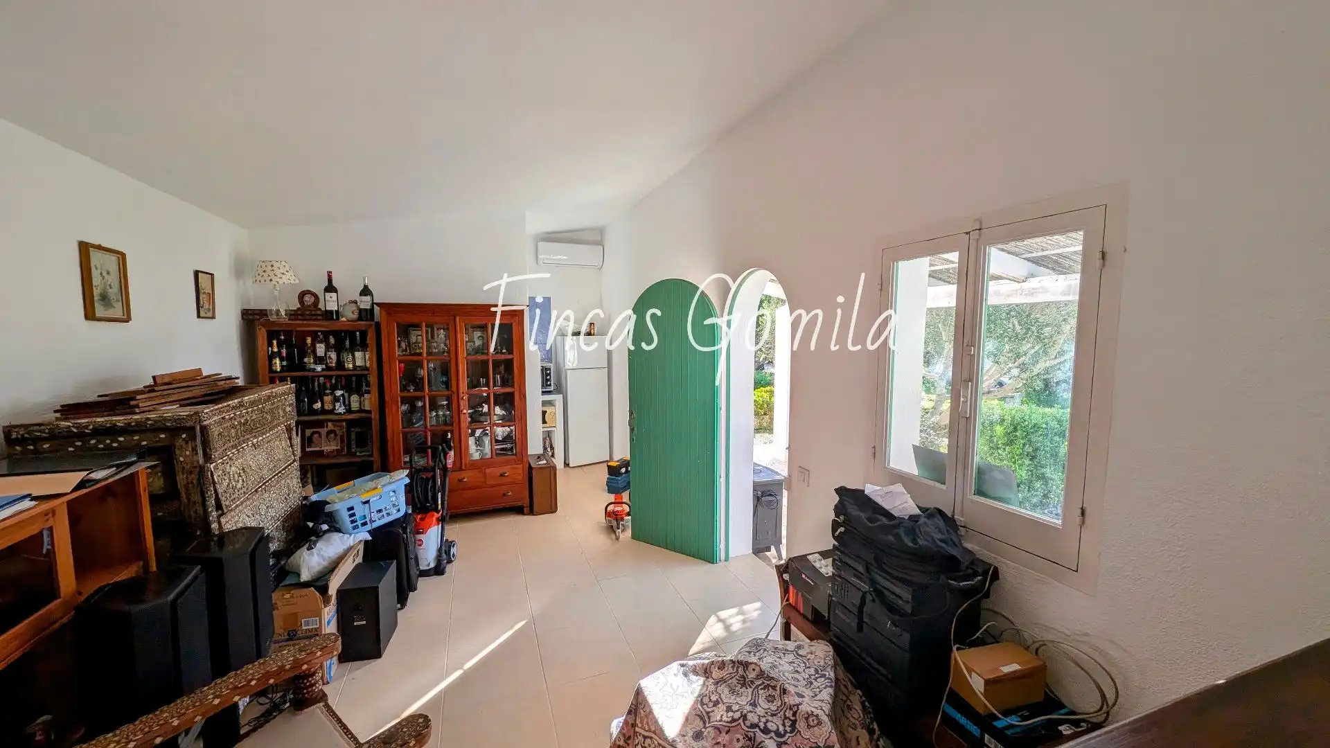 Sala de estar de Finca rústica en venta en Sant Lluís con Jardín privado